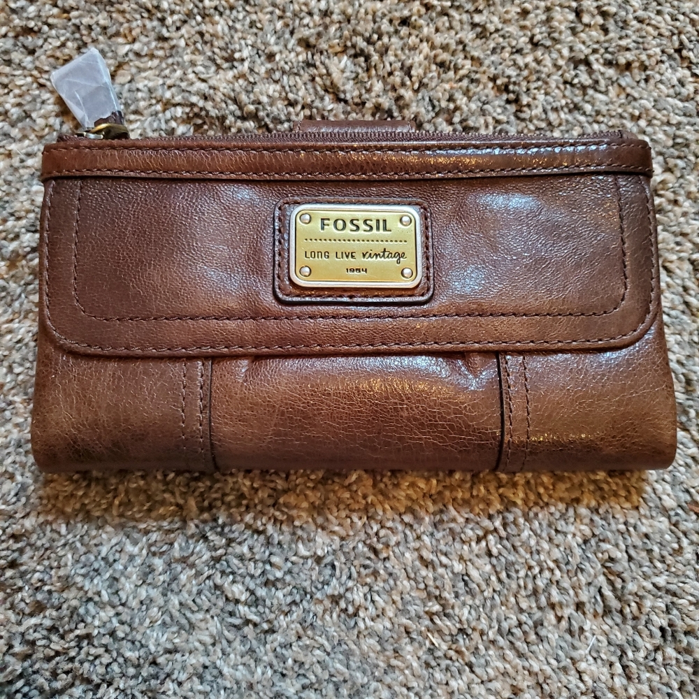 New, never used Fossil wallet